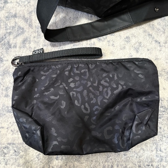 Andi Black Leopard Woman’s Tote Bag - Picture 4 of 10